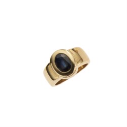 18kt yellow gold and sapphire ring