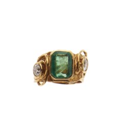 18kt yellow gold, emerald and diamond ring